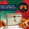 Signature White Lotus Double Yolk Mooncake