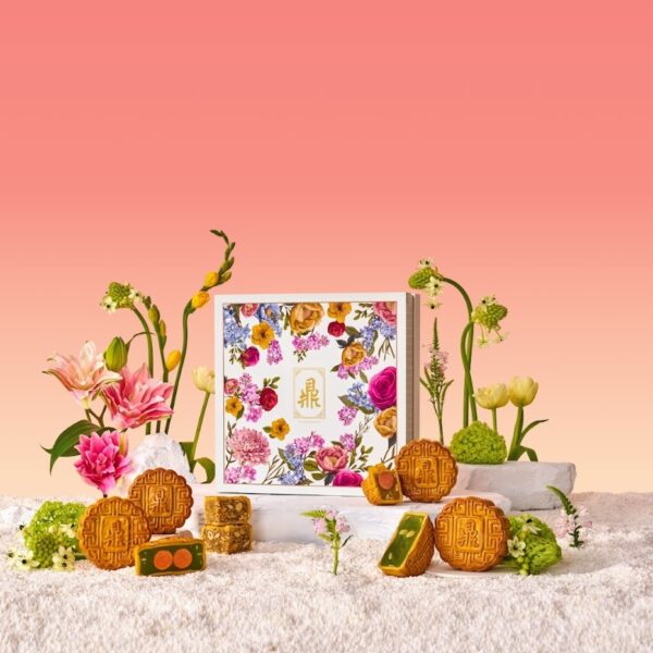 Petal Sonata - Square Box